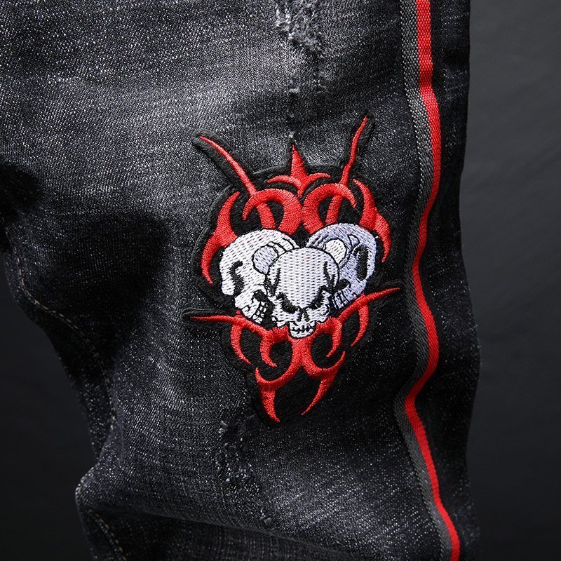 Men fashion jeans with embroidery