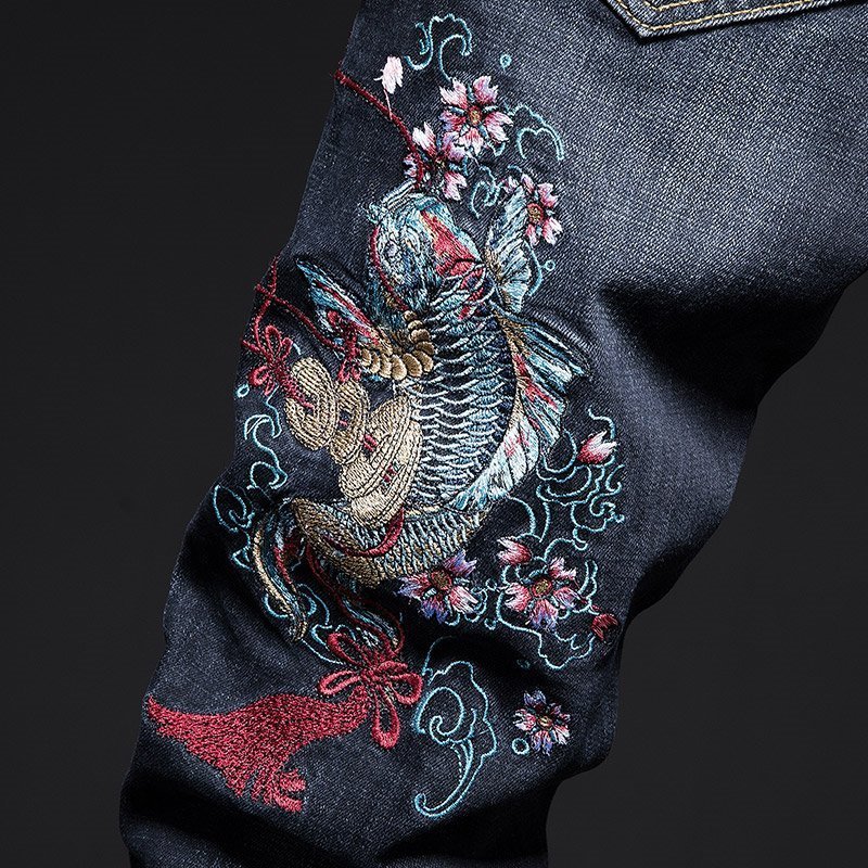 Fashion jeans with embroidery